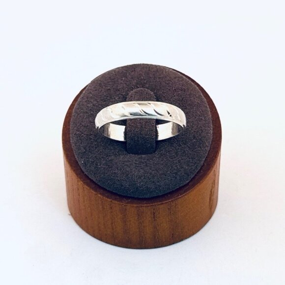 Designer Jewelry - Sterling Silver 925 Band Ring Size 11.75 Hand Carved Design Estate Jewelry Mens!